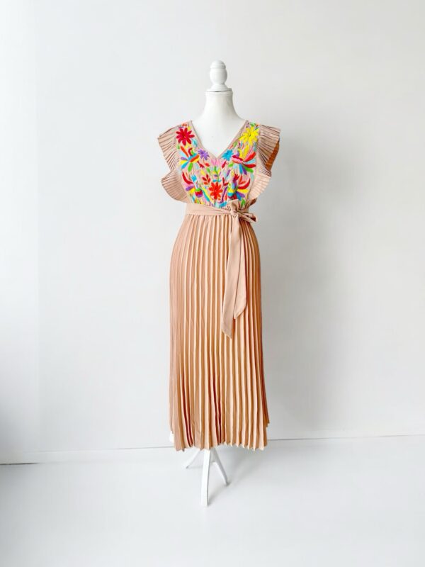 Vestido Beige Talla Grande