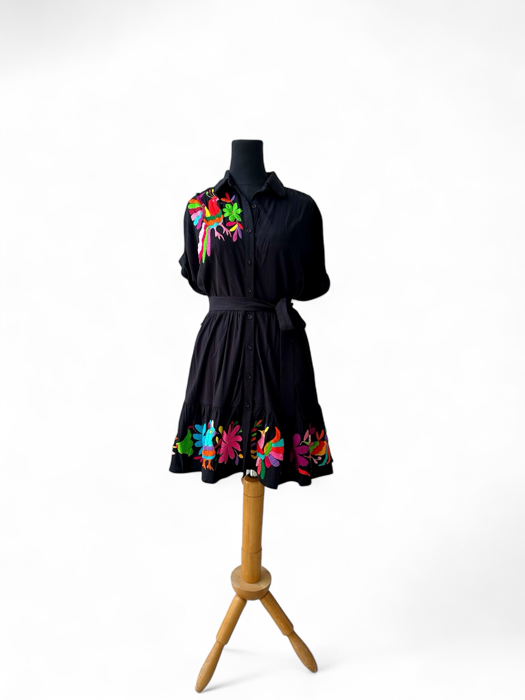 Vestido de Lino Color Negro Talla Chica - Imagen 2